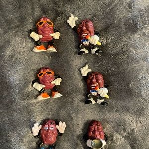 6 perfect old school California raisins collectors